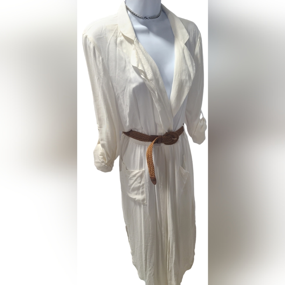 Womans venus sz M beige summer belt dress for multiple occasions